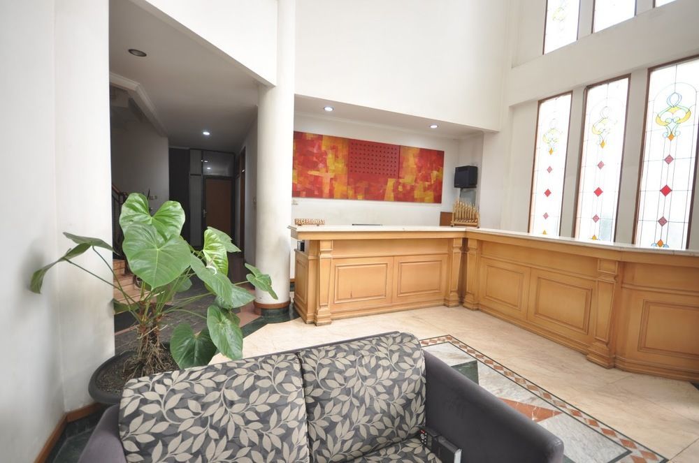 Caryota Hotel Bandung Buitenkant foto