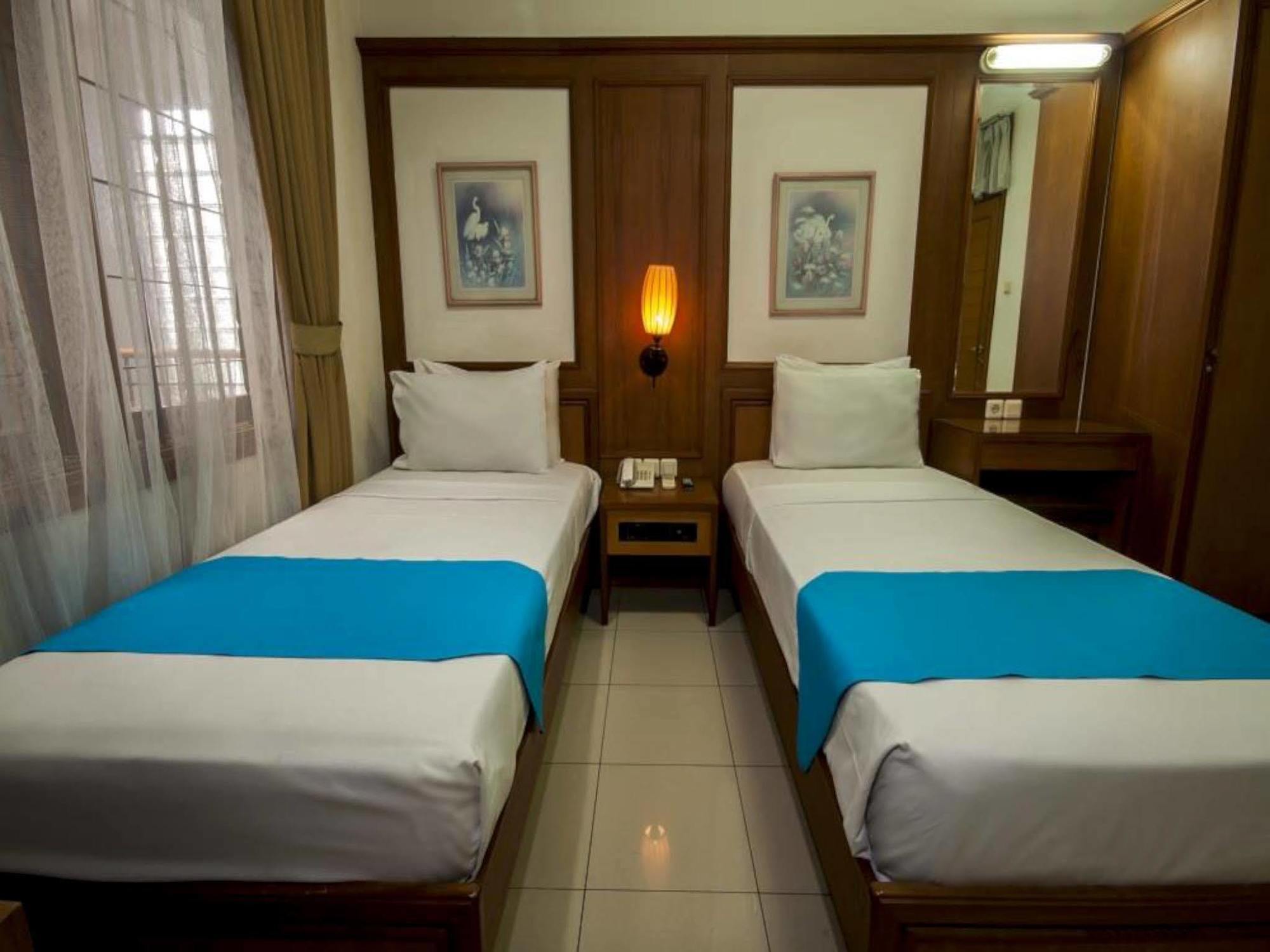 Caryota Hotel Bandung Buitenkant foto