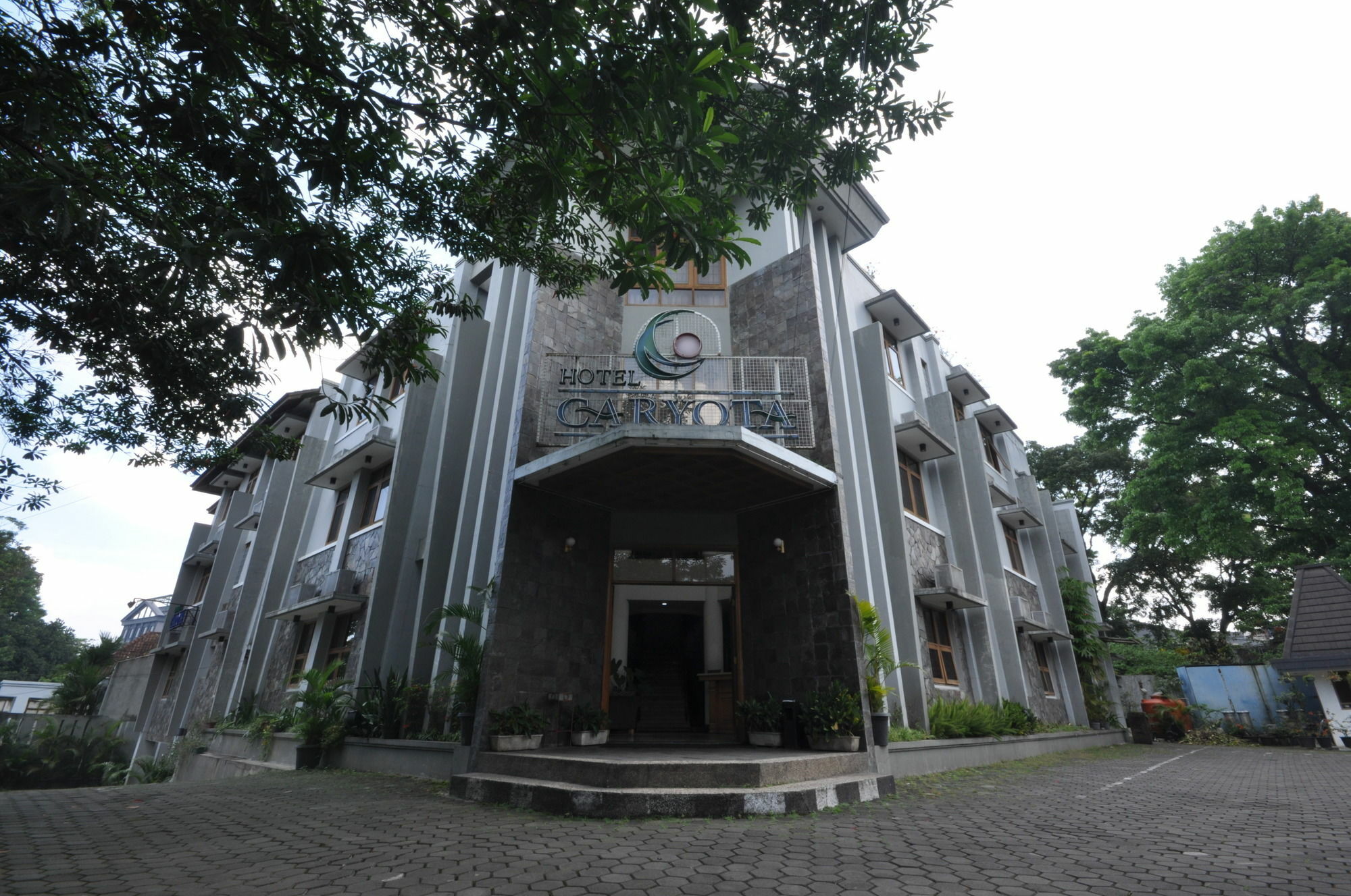 Caryota Hotel Bandung Buitenkant foto