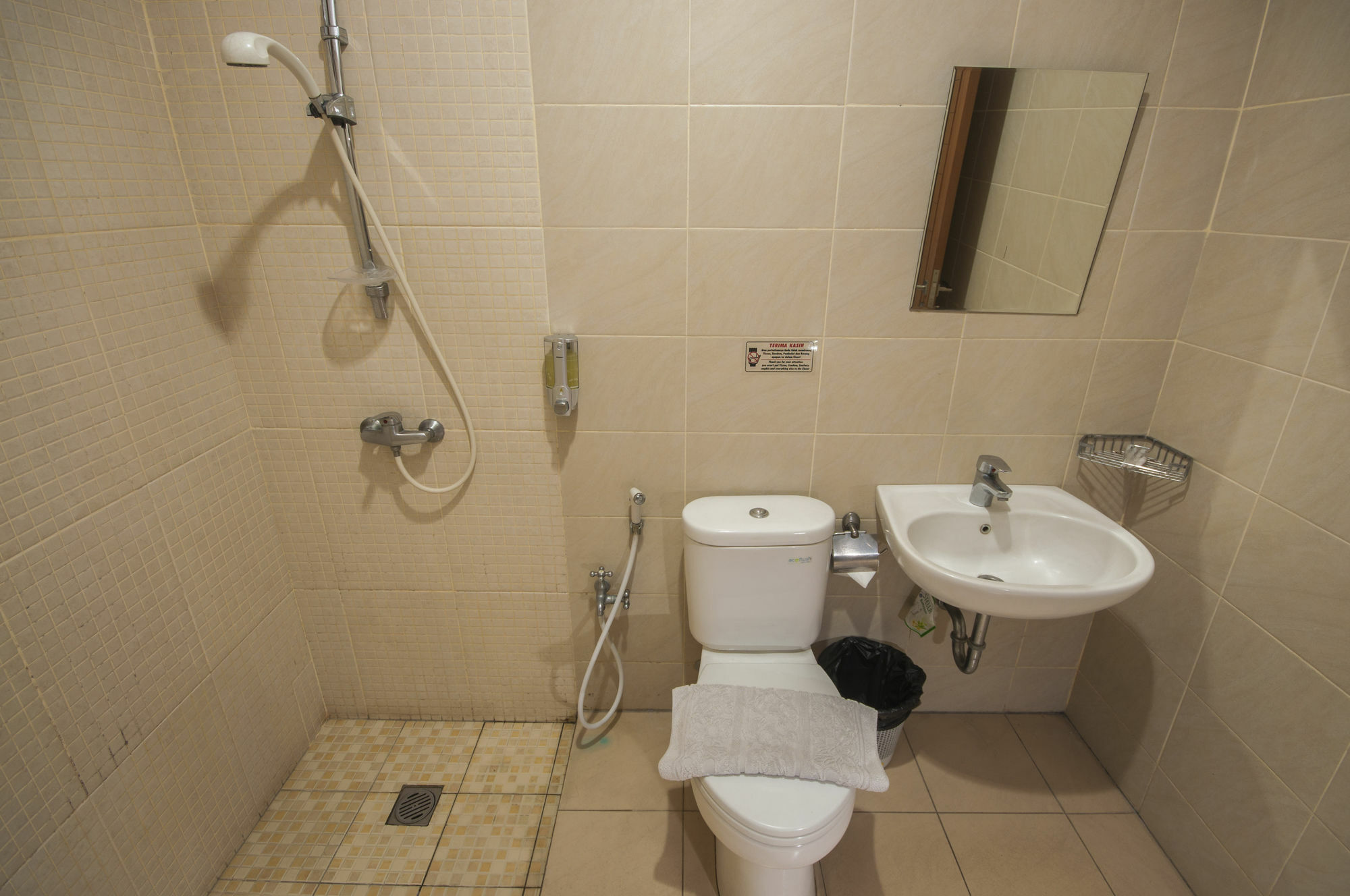 Caryota Hotel Bandung Buitenkant foto